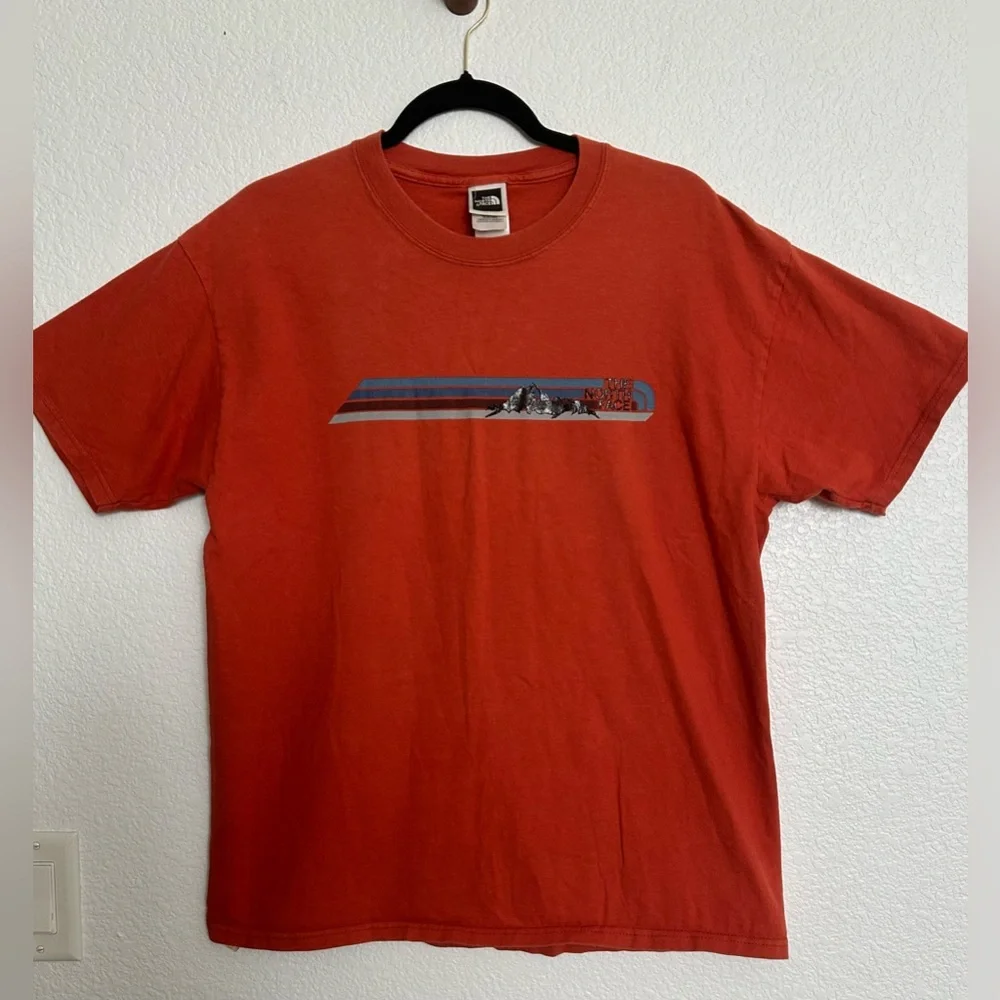 THE NORTH FACE Orange logo T-shirt